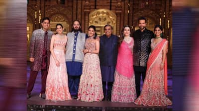 Ambani Family : ब्रँडेड कपडे, आलिशान गाड्या, जेट आणि... अंबानी कुटुंबाचा एका दिवसाचा खर्च किती ? सात पिढ्या...