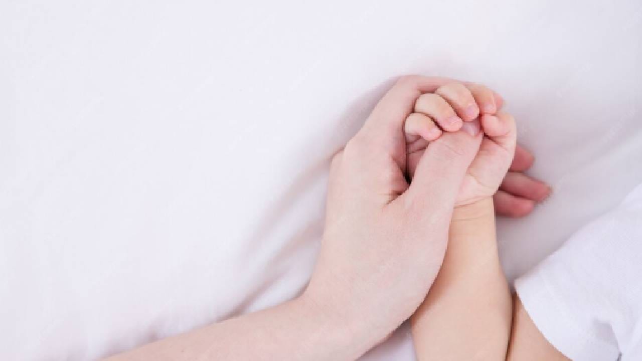 6 महिन्यांचं बाळ उशिरापर्यंत झोपतं? या चुका करत असाल तर टाळा 6 महिन्यांचं बाळ उशिरापर्यंत झोपतं? या चुका करत असाल तर टाळा