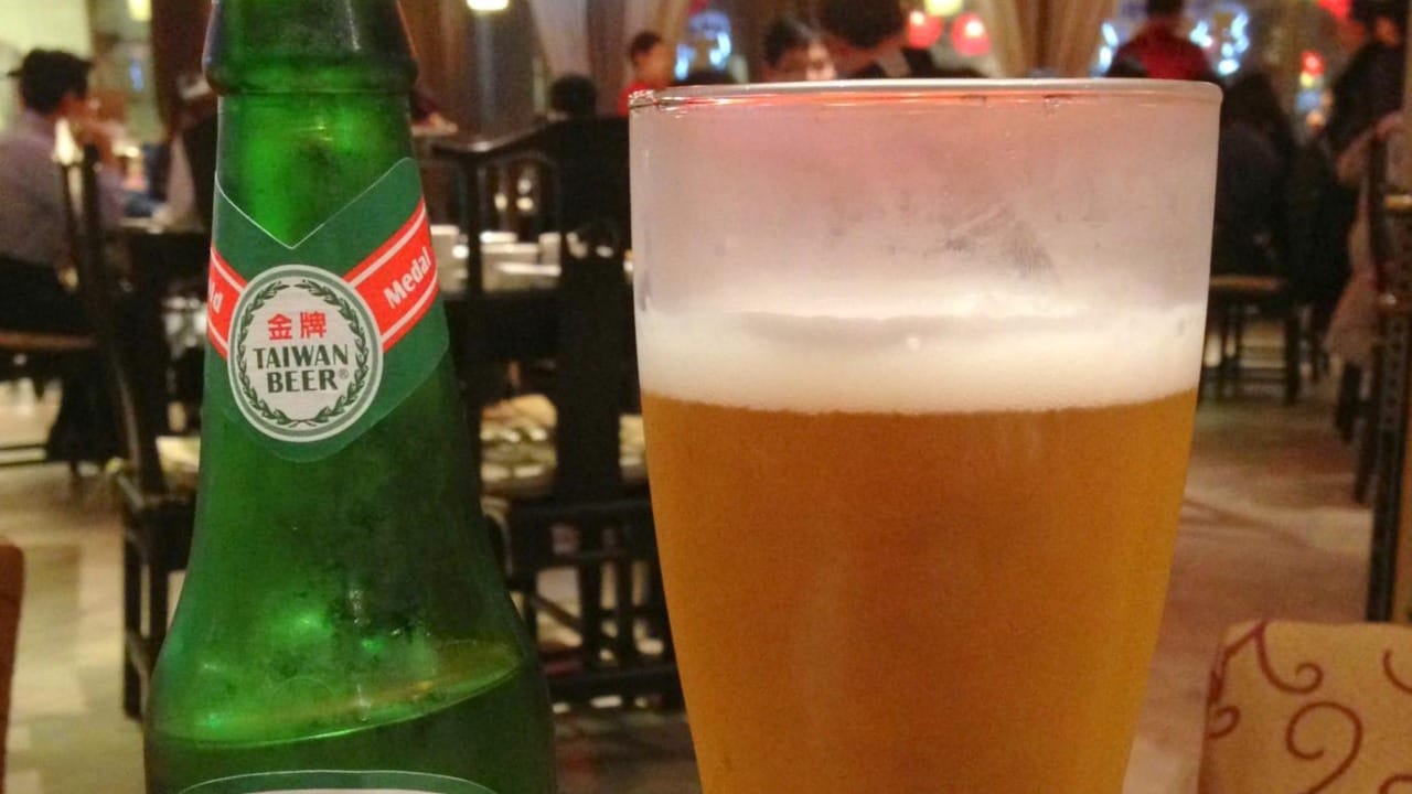 जर दारू जीएसटीमध्ये आणली तर कर वाटपात बदल होऊ शकतो आणि राज्यांचे उत्पन्न कमी होऊ शकते. यामुळे बहुतांश राज्ये दारुचा जीएसटीमध्ये समावेश करण्यात तयार होत नाहीत.