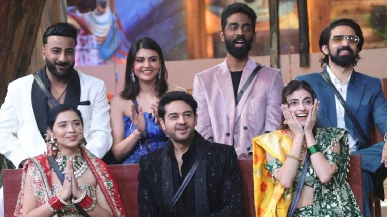 Bigg Boss 19 चा ग्रँड फिनाले कधी? टॉप 5 स्पर्धकांची झलक, प्रणित मोरे कोणत्या क्रमांकावर? Bigg Boss 19 चा ग्रँड फिनाले कधी? टॉप 5 स्पर्धकांची झलक, प्रणित मोरे कोणत्या क्रमांकावर?