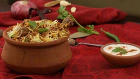 बिर्याणीसाठी वापरला जाणारा मसाला व्हेज की नॉन व्हेज; सत्य काय?.