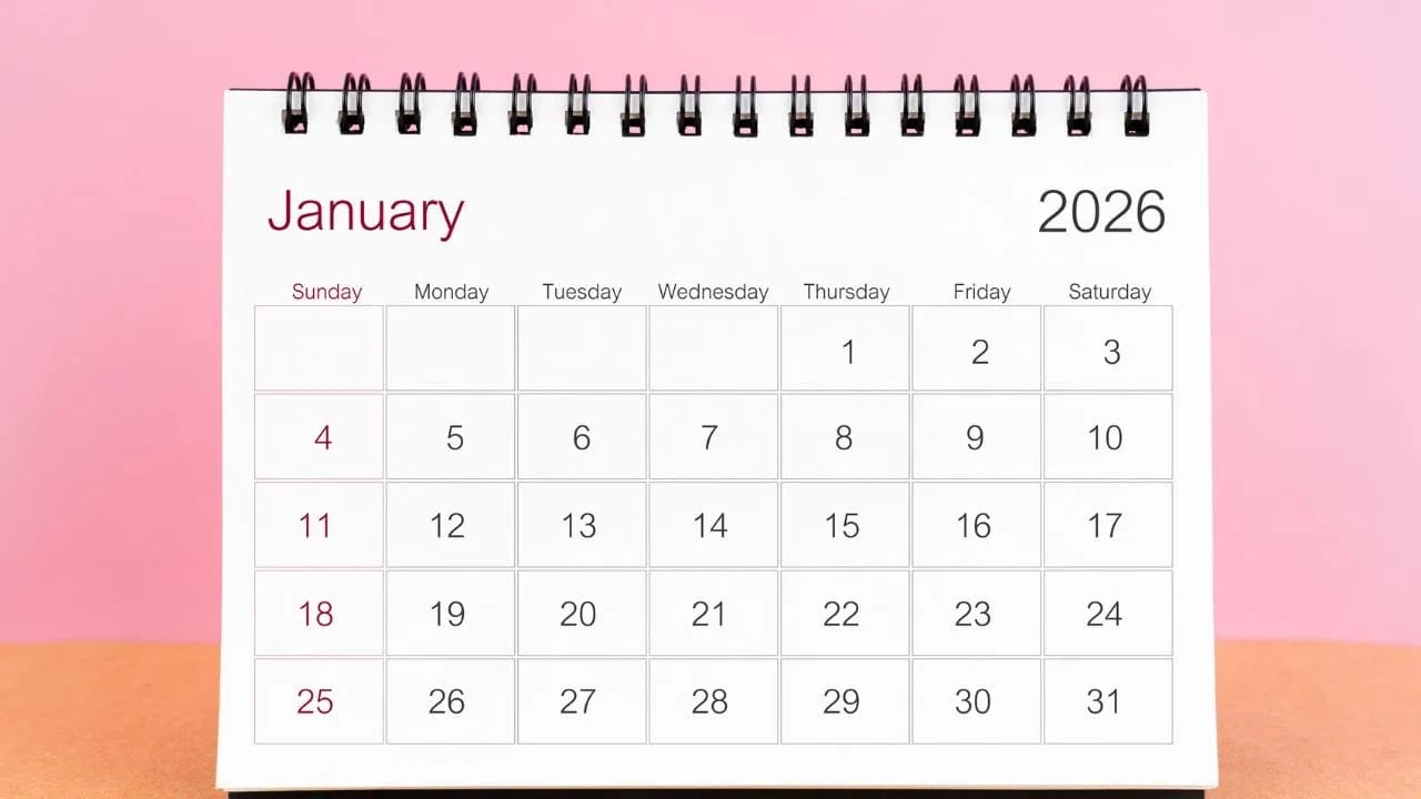 त्याने वर्षातील ३६५ दिवसांचे योग्य नियोजन करण्यासाठी जानेवारी आणि फेब्रुवारी हे दोन नवीन महिने जोडले. सौर वर्षाचे ३६५ दिवस पूर्ण करण्यासाठी कॅलेंडरमध्ये फेरबदल करण्यात आले. 