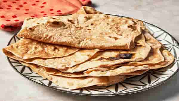 शिळी पोळी खाताय... होईल नुकसान... जाणून घ्या सेवन करण्याची योग्य पद्धत