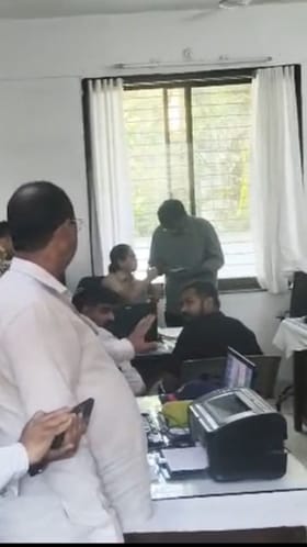 चिपळूण TWJ फसवणुक प्रकरण; गुंतवणूकदार-पोलिसांत बाचाबाची