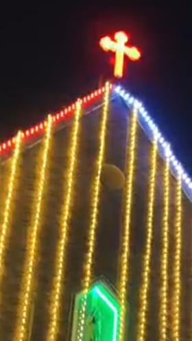 पोर्तुगीजकालीन ऐतिहासिक चर्चमध्ये नाताळचा जल्लोष, पाहा मनमोहक दृश्य.