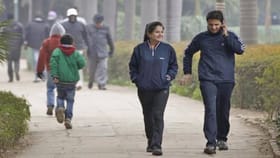 स्वेटर, जॅकेट्स काढा.. मुंबईकर कुडकुडले, मिळाली डबल गुड न्यूज..