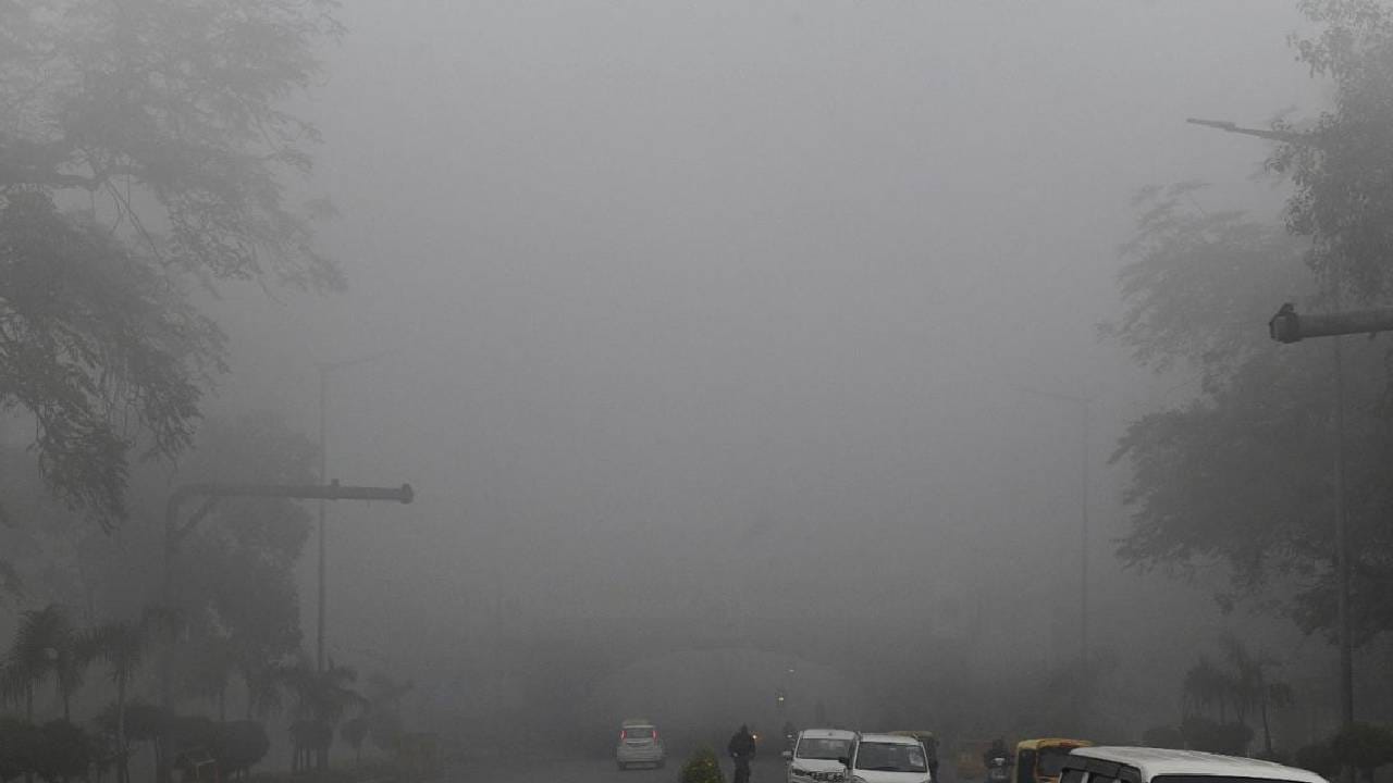 9, 10, आणि 11 डिसेंबरदरम्यान मोठे संकट, लाटेचा थेट इशारा, गारठ्यासोबतच... 9, 10, आणि 11 डिसेंबरदरम्यान मोठे संकट, लाटेचा थेट इशारा, गारठ्यासोबतच...