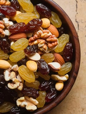 हिवाळ्यात कोणते ड्राय फ्रूट खाणे हृदयासाठी चांगले असते?