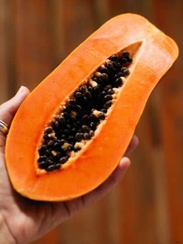 थंडीत पपई खाण्याचे काय मिळतात फायदे ?