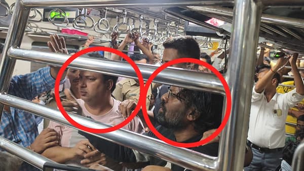 लोकल सुटताच त्या दोघांनी छेड काढली, मग महिलांनी जे केलं ते...., मुंबईत धावत्या लोकलमध्ये नेमकं काय घडलं? Video समोर