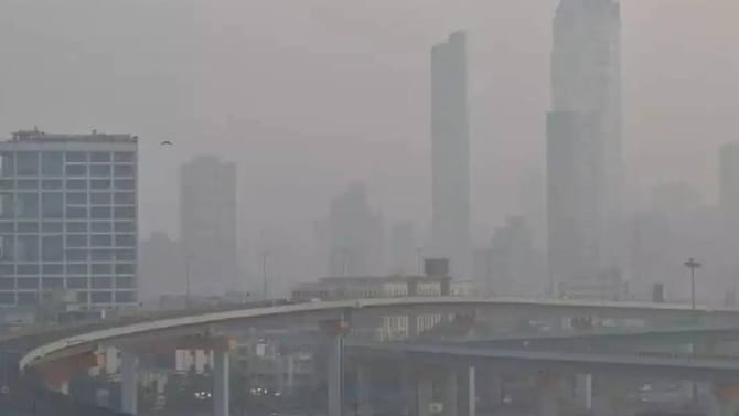 मुंबईतील हवा आरोग्यासाठी घातक, गुणवत्ता निर्देशांक 200 च्यावर...