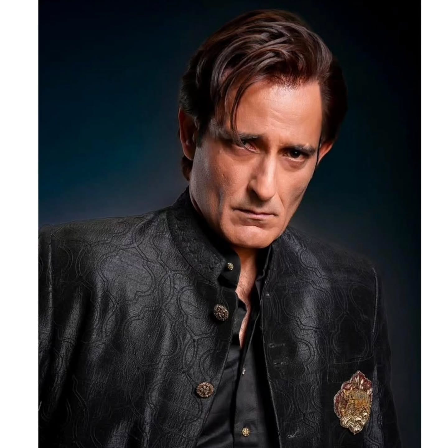 त्यामुळे जर तुम्ही 'धुरंधर' किंवा इतर कोणत्याही चित्रपटाचे तिकीट बुक करत असाल तर ते २/३ च्या नियमाप्रमाणे करा. यामुळे तुम्ही रांगेच्या मधोमध आणि स्क्रीनपासून योग्य अंतरावर बसून चित्रपट पाहू शकता.