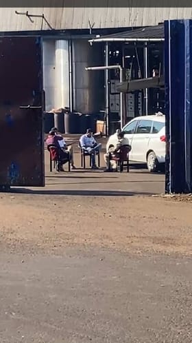 रत्नागिरी- रत्नागिरी जिल्ह्यातील प्रसिद्ध उद्योजक सचिन पाकळे यांच्या कंपनीवर ईडीचे छापे.