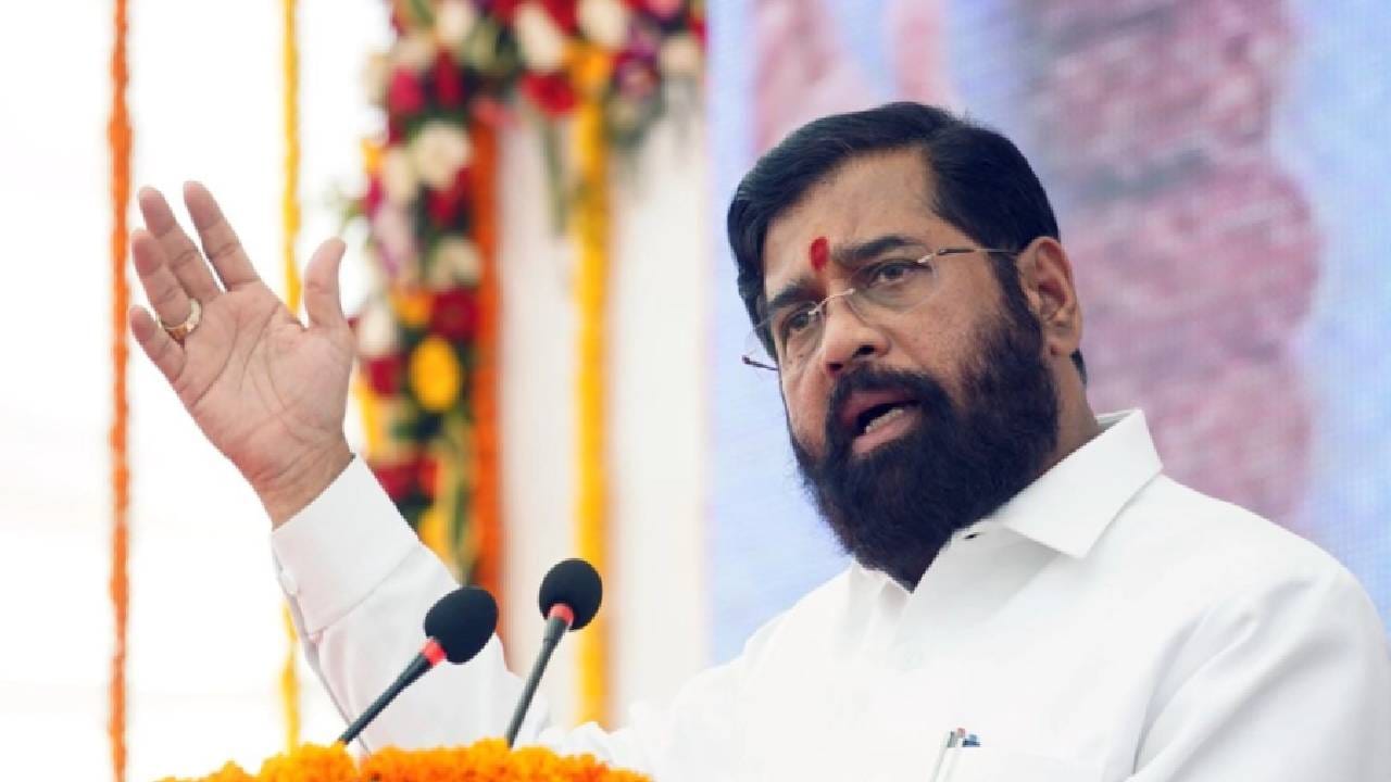 Mahendra Dalvi : लवकरच चौथा बॉम्ब फोडणार, त्यांनी कॅश बॉम्ब फोडले ते फुसके निघाले, पण आता… शिंदेंच्या आमदाराचा गौप्यस्फोट