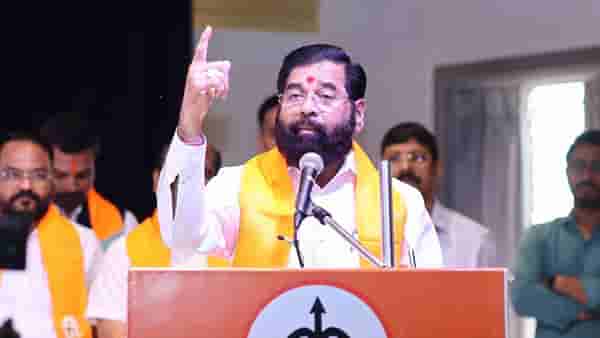 Maharashtra Nagar Parishad Elections 2025 : शिंदेंना मानलं, मविआला जे जमलं नाही, ते एकट्या एकनाथ शिंदेंनी करुन दाखवलं, नगरपंचायत निवडणुकीच्या निकालात काय घडलं?