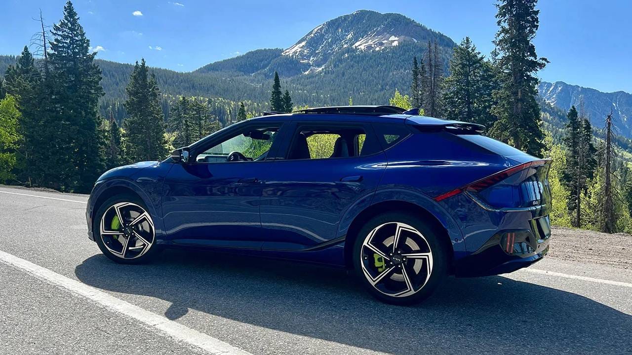 EV घेऊन लाँग ड्राईव्हवर जाण्याचा विचार करताय का? ‘या’ गोष्टी लक्षात ठेवा