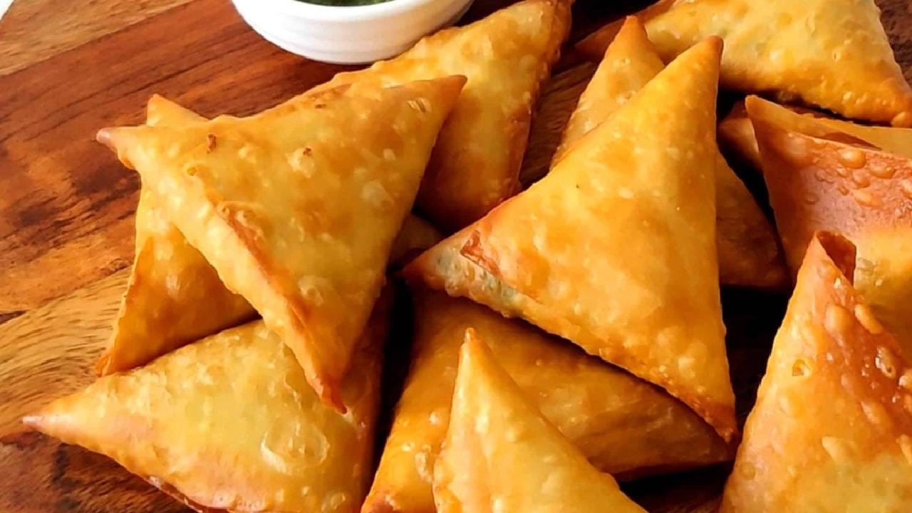 लोकांनी संध्याकाळी सहा वाजल्यानंतर सामोसे, जिलेबी, पाणीपुरी, वडापाव, कचोरी, तळलेले मोमोज आणि गोली भेळ या गोष्टी खाणे टाळावे. 