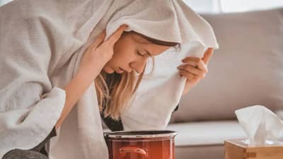 फेस स्टिम घेण्याची योग्य पद्धत तुम्हाला माहीत आहे का?