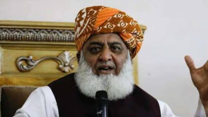 मग, भारताचं काय चुकलं? पाकच्या ल्यारीमधून ऑपरेशन सिंदूरचं समर्थन