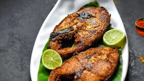 मासे खाणाऱ्यांसाठी धोक्याची घंटा, चुकूनही खाऊ नका हे पदार्थ.