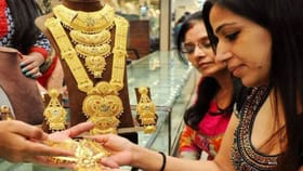 सोन्याचा भाव म्हणजे दुसरं रॉकेट, एका दिवसात थेट...नवा भाव काय?.