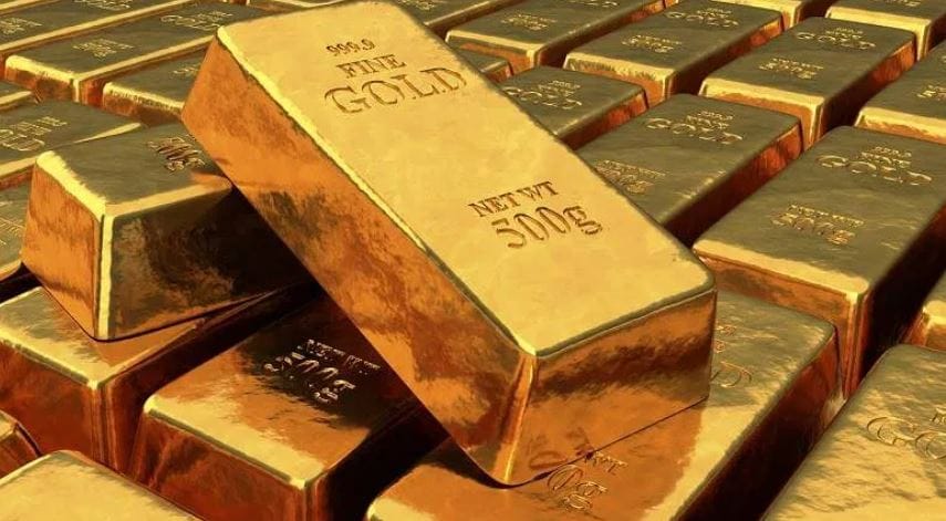 आपल्या सार्वकालिक उच्चांकावर पोहोचल्यानंतर सोने आणि चांदी या दोन्ही मौल्यवान धातूंची किंमत आता घसरली आहे. सोने, चांदीची विक्री करून लोक नफा नावावर करत आहेत. त्यामुळेच सध्या सोने, चांदीचा भाव घसरल्याचे समोर आले आहे. दोन्ही धातूंचा भाव कमी झाल्याने आता सामान्यांना दिलासा मिळाला आहे.