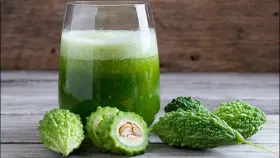 रोज कारल्याचा ज्यूस प्यायल्याने किडणीवर परिणाम होतो? सत्य काय.