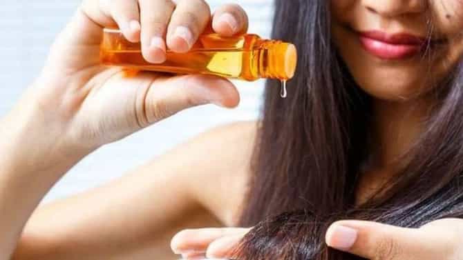 या तेलांच्या वापरामुळे केसगळतीच्या समस्या होतील छूमंतर