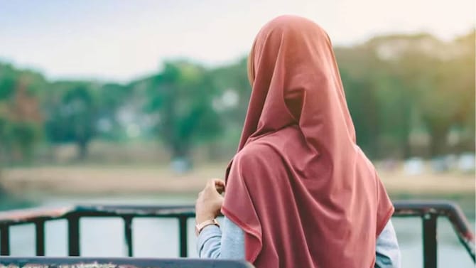 मुस्लीम महिलांसाठी आता मॅग्नेटिक हिजाब, नव्या शोधाची होतेय चर्चा!
