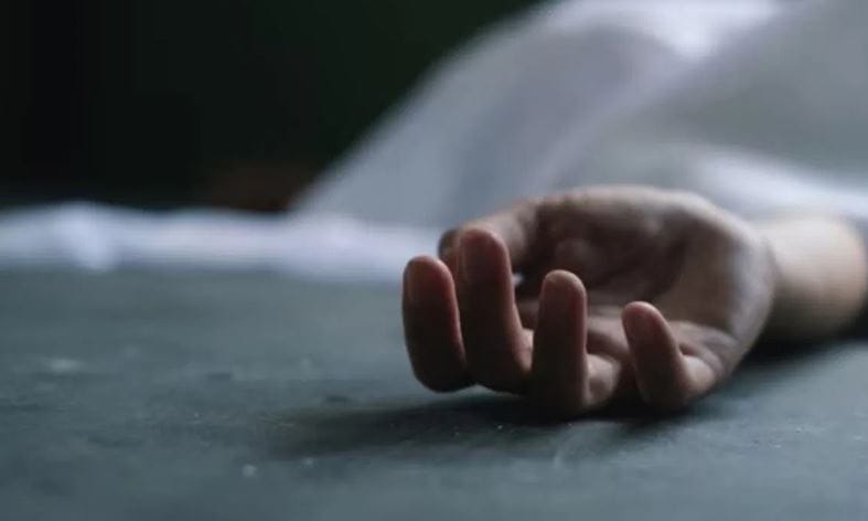 इतर अवयवांच्या तुलनेत त्वचेला ऑक्सीजन कमी लागतो. त्वचेला तत्काळ ऑक्सिजनची गरज नसते. त्यामुळेच मृत्यूनंतर पुढचे काही तास, कधीकधी तर मृत्यूनंतर 24 तास त्वचेमधील पेशी त्यांचे काम करत असतात. वातावरणातील आर्द्रतेला शोषून त्वचेवरच्या पेशी जमा केलेल्या उर्जेच्या जिवावर जिवंत असतात. 