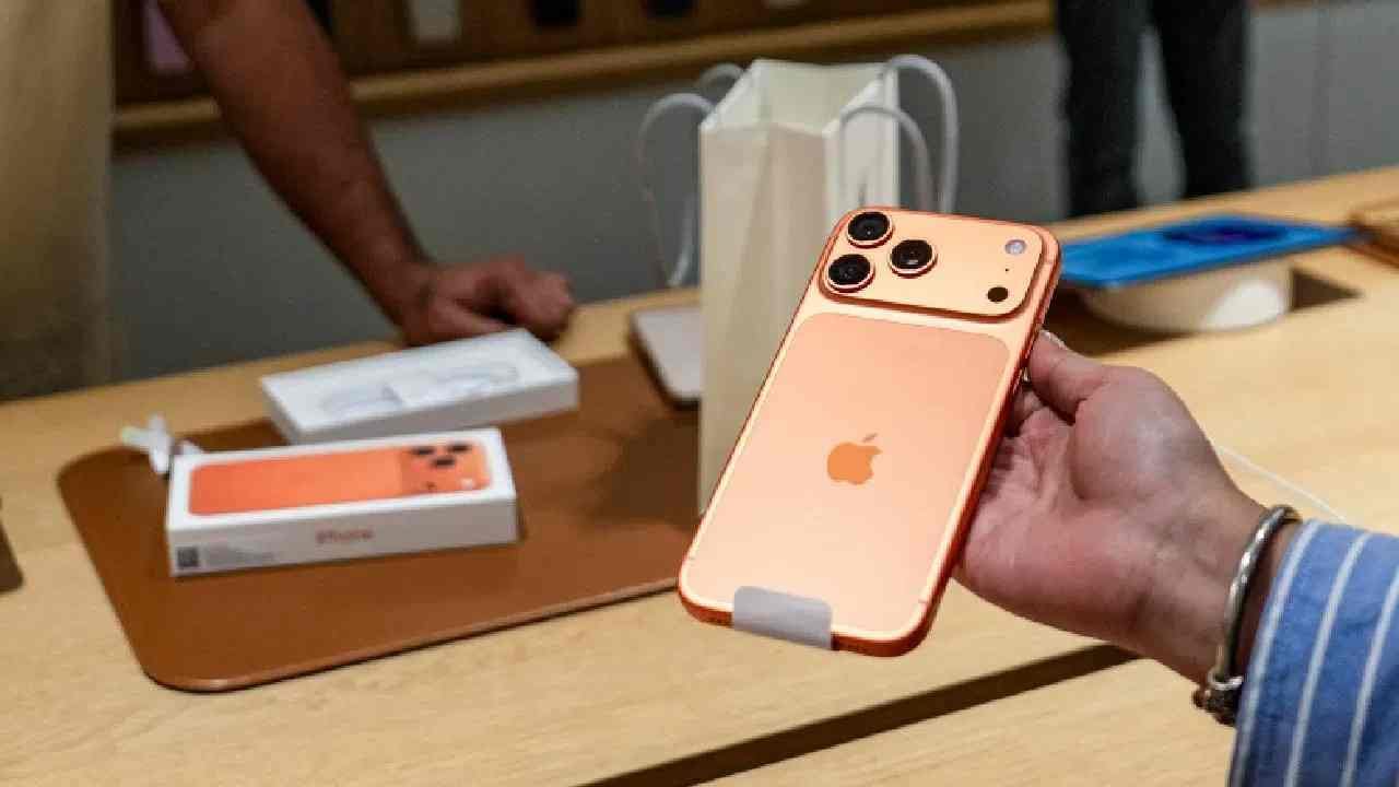 iphone 17 वर बम्पर डिस्काऊंट, आता मिळणार फक्त…भन्नाट ऑफर माहिती आहे का?