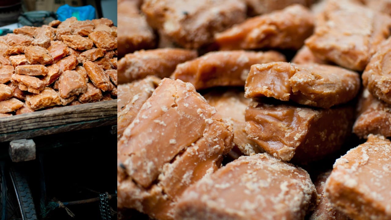 गूळ फ्रीजमध्ये ठेवल्यास उद्भवणारी दुसरी मोठी समस्या म्हणजे आर्द्रता शोषण (Moisture Absorption). आपण फ्रीज वारंवार उघडतो. यामुळे तापमानात बदल होऊन घनीभवन (Condensation) होते. त्यामुळे गूळ व्यवस्थित हवाबंद डब्यात ठेवावा.