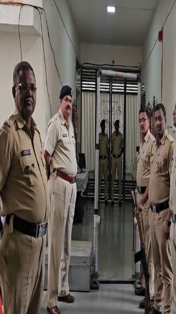 जळगाव- चाळीसगावातील ईव्हीएम स्ट्राँग रूम बाहेरील सुरक्षा वाढवली