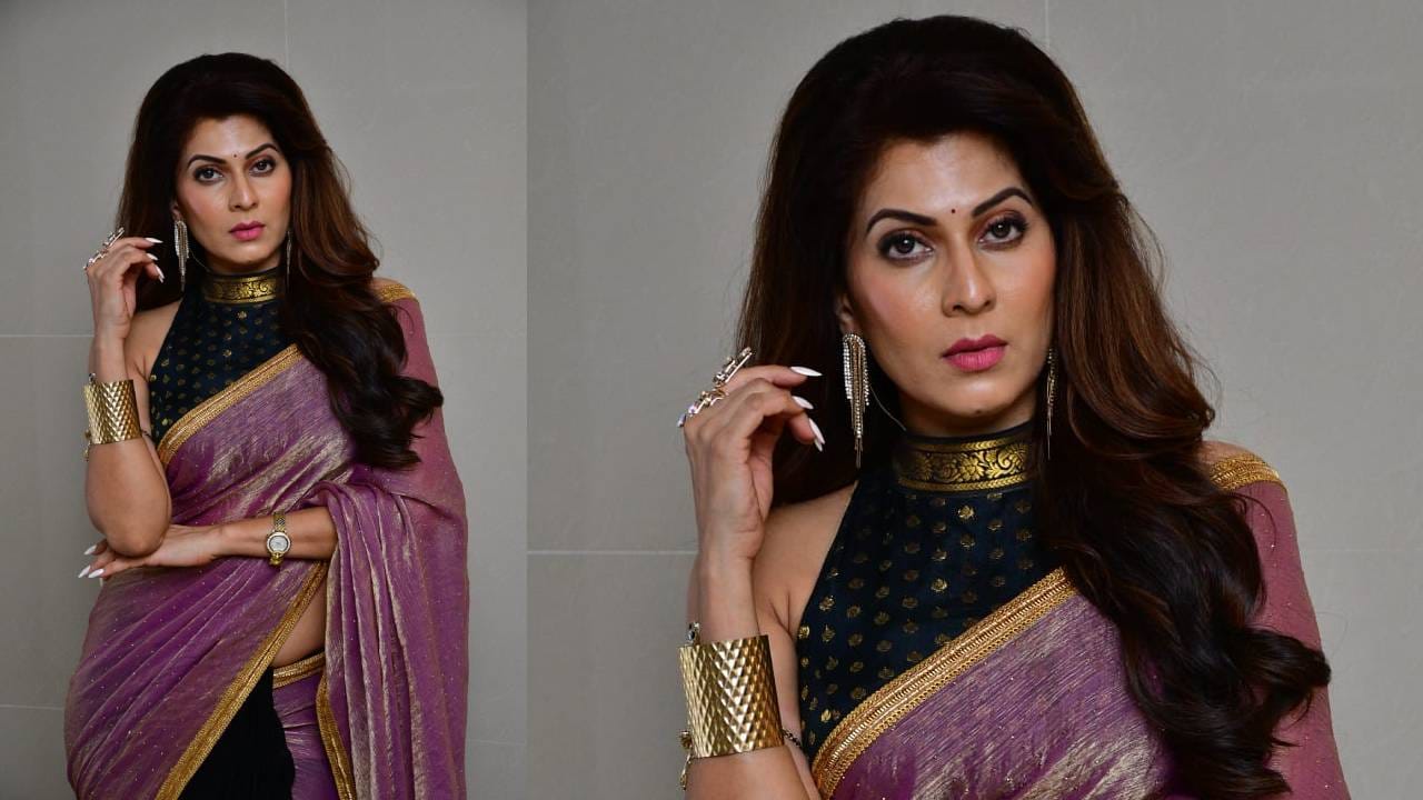 मात्र आता शालिनी नाही तर तायडीच्या रुपात ती प्रेक्षकांच्या भेटीसाठी सज्ज झाली आहे. स्टार प्रवाहच्या 'तुझ्या सोबतीने' या नव्या मालिकेतून माधवी पुन्हा एकदा खलनायिका साकारणार आहे. पुन्हा एकदा खलनायिका साकारण्यासाठी प्रचंड उत्सुक असल्याची भावना तिने व्यक्त केली. 
