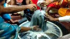 महादेवाची पूजा करताना कधीच करू नका या दोन चुका, ही चूक तर नेहमी होते