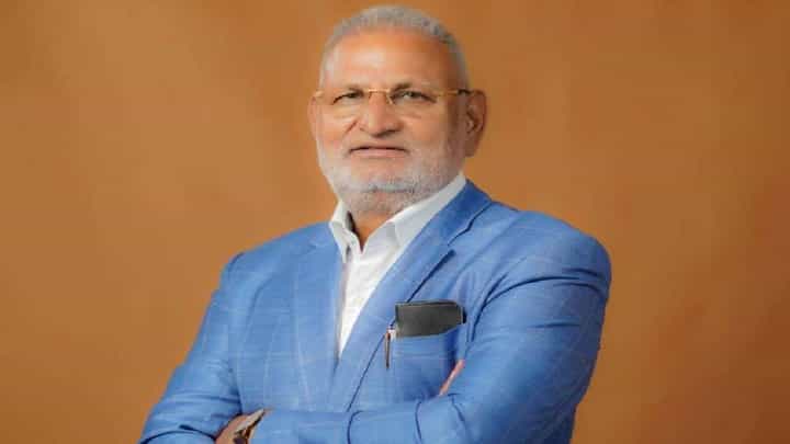 Manikrao Kokate : मंत्री माणिकराव कोकाटे यांचं मंत्रिपद धोक्यात, अटक वॉरंट जारी; प्रकरण नेमकं काय? Manikrao Kokate : मंत्री माणिकराव कोकाटे यांचं मंत्रिपद धोक्यात, अटक वॉरंट जारी; प्रकरण नेमकं काय?