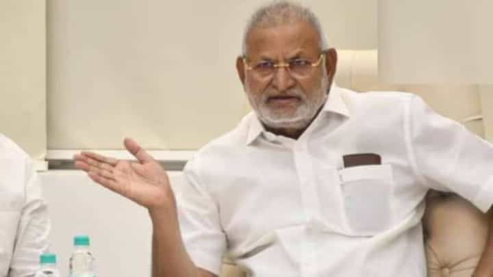 Manikrao Kokate Hearing Update : माणिकराव कोकाटे यांना मोठा दिलासा, जामीन मिळल्याने अटक टळली Manikrao Kokate Hearing Update : माणिकराव कोकाटे यांना मोठा दिलासा, जामीन मिळल्याने अटक टळली