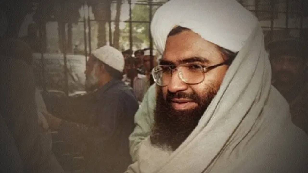 World 5 Tunnel Gratest Escape: मसूद अजहर ते एल चापो, तुरुंगात भुयार खोदून गेले पळून; भयानक दहशतवाद्यांची अंगावर काटा आणणारी स्टोरी! World 5 Tunnel Gratest Escape: मसूद अजहर ते एल चापो, तुरुंगात भुयार खोदून गेले पळून; भयानक दहशतवाद्यांची अंगावर काटा आणणारी स्टोरी!