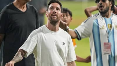 Lionel Messi : सोन्यापेक्षा महाग लियोनल मेस्सीचा पाय ! इन्शुरन्सचा आकडा ऐकून डोळेच विस्फारतील..