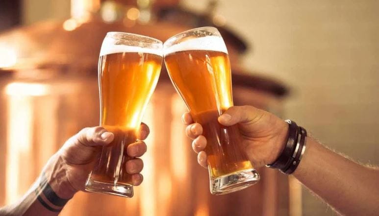 (मद्यप्राशन आरोग्यास हानीकारक असते. मद्यप्राशन करण्यास प्रोत्साहन देण्याचा आमचा उद्देश नाही. कोणताही प्रयोग करण्याआधी तज्ज्ञांचा सल्ला घ्या.)   