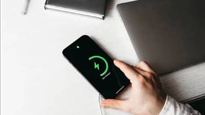 या टिप्सच्या मदतीने ओळखा तुमच्या मोबाईल फोनचा चार्जर खरा आहे की बनावट?