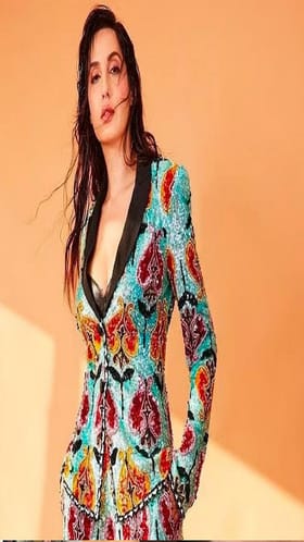 नोरा फतेहीचा अपघात... अपघातात कारचा चक्काचूर... व्हिडीओ  पाहून म्हणाल....