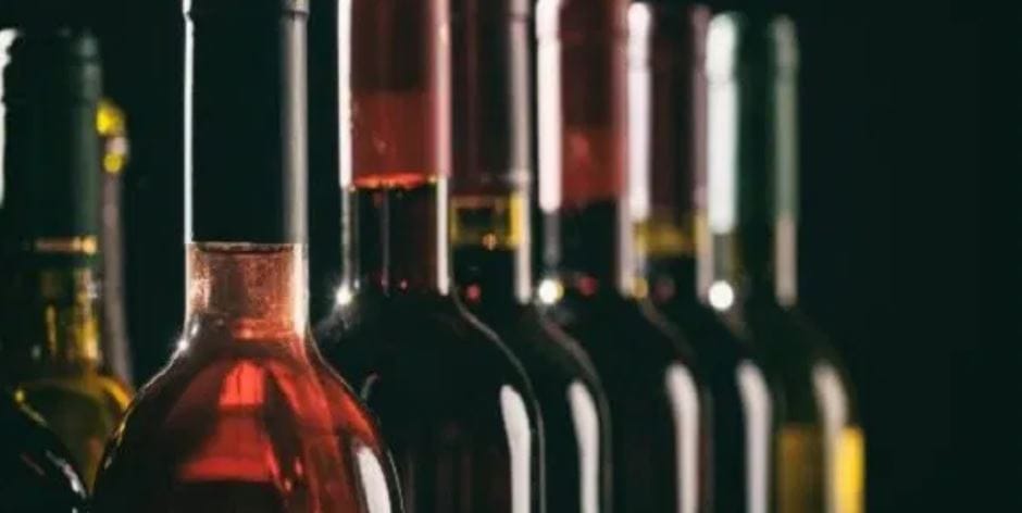 (टीप- मद्यप्राशन करणे आरोग्यास हानीकारक आहे. मद्यप्राशन केल्याने शारीरिक, आर्थिक, सामाजिक नुकसान होते. मद्यपानाला प्रोत्साहन देण्याचा या स्टोरीचा उद्देश नाही.)