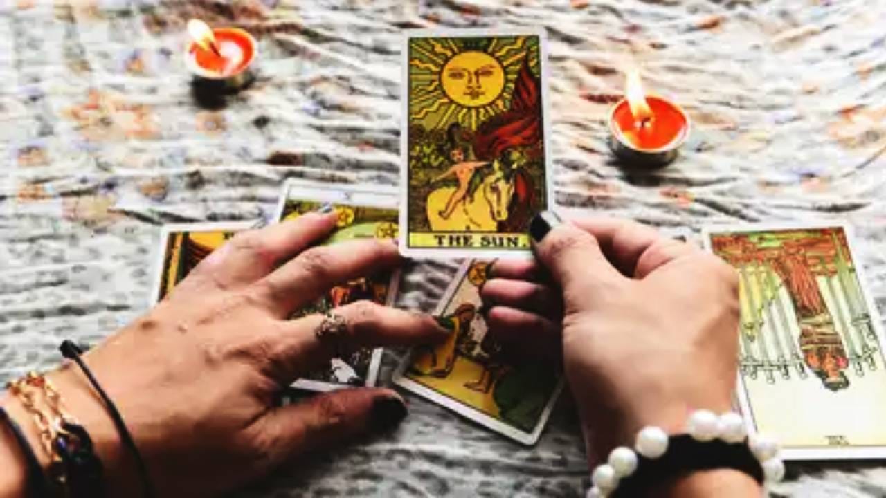 'या' 3 राशींसाठी पौष आमावस्याचा दिवस ठरेल लाभदायी 'या' 3 राशींसाठी पौष आमावस्याचा दिवस ठरेल लाभदायी