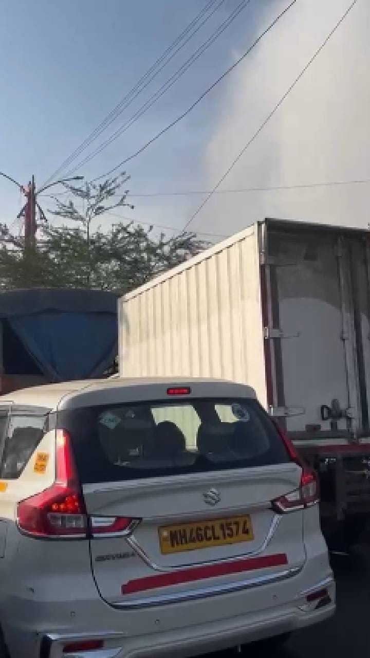 कल्याण-डोंबिलीतील कटई नाका येथे पाण्याची पाईपलाईन फुटली