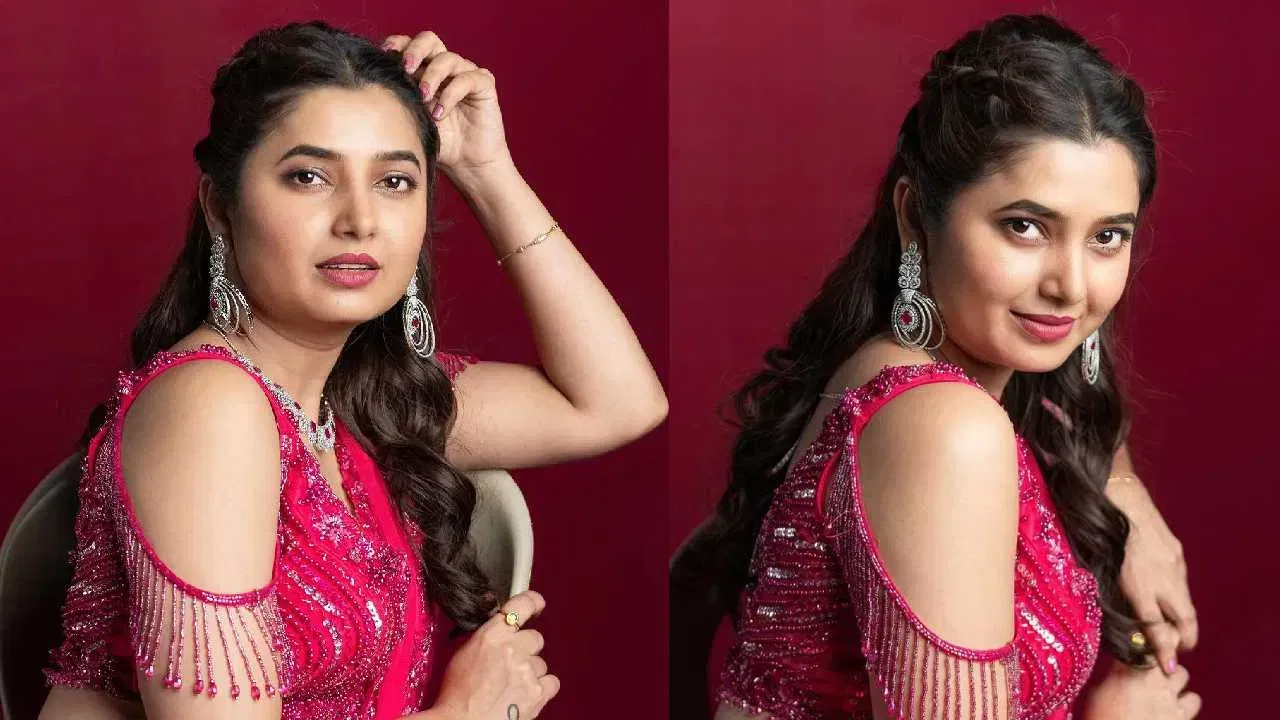 प्राजक्ताने चाहत्याच्या बिग बॉसमध्ये सहभागी होण्याच्या प्रश्नाला उत्तर देत म्हटले की कधीच नाही. त्यामुळे प्राजक्ता कधीही बिग बॉस मराठीच्या घरात दिसणार नसल्याचे स्पष्ट झाले आहे. त्यामुळे यंदाच्या सिझनमध्ये आता कोणते कलाकार सहभागी होणार याकडे सर्वांचे लक्ष लागले आहे.