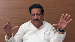 मत पेट्यांमध्ये फेरफार करण्यासाठी सरकारला 15 दिवस मिळतील, पृथ्वीराज चव्हाण यांनी व्यक्त केली भीती