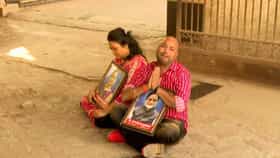 मला तिकीट पाहिजे, 'मातोश्री'बाहेर रडारड, हे PHOTO च सर्वकाही बोलून जातील!