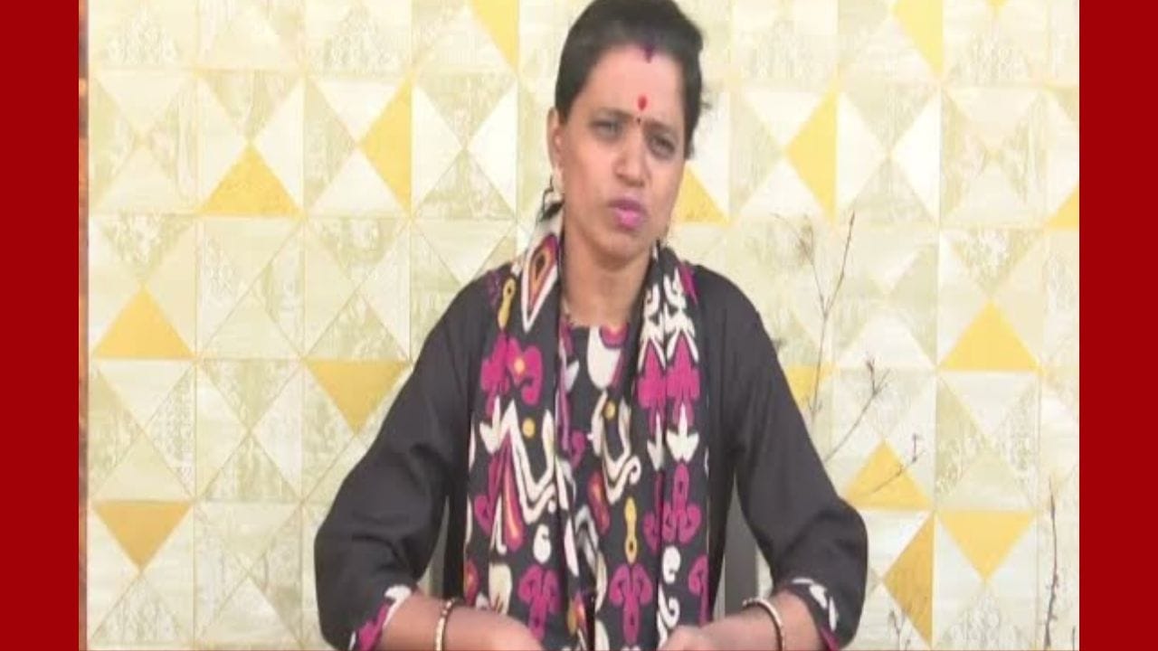 गुंड बंडू आंदेकरला तिकीट दिलं तर....; कोमकरच्या आईने दिला टोकाचा इशारा गुंड बंडू आंदेकरला तिकीट दिलं तर....; कोमकरच्या आईने दिला टोकाचा इशारा