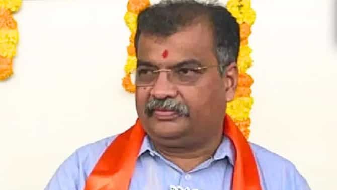 मोठी बातमी! भाजपला महापालिका निवडणुकीपूर्वी मोठा धक्का, रवींद्र चव्हाणांनी बोलावली तातडीची बैठक, घडामोडींना वेग